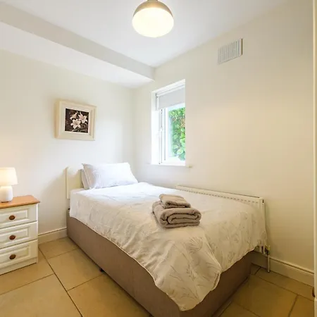 33a Steepleview Appartement