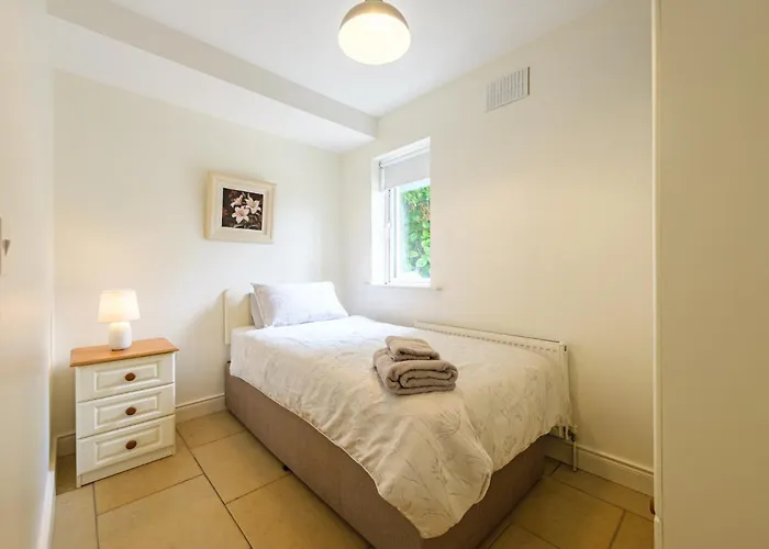 33a Steepleview Appartement